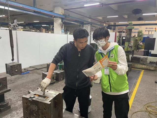 三鄉(xiāng)鎮(zhèn)開展“勤勞致富，遠(yuǎn)離毒品”禁毒宣傳活動照片4.jpg