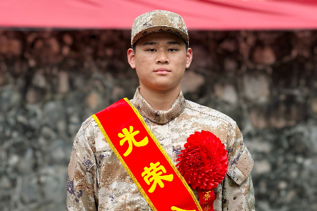熱血男兒爭(zhēng)圓“參軍夢(mèng)”！中山新兵即將奔赴軍營(yíng)