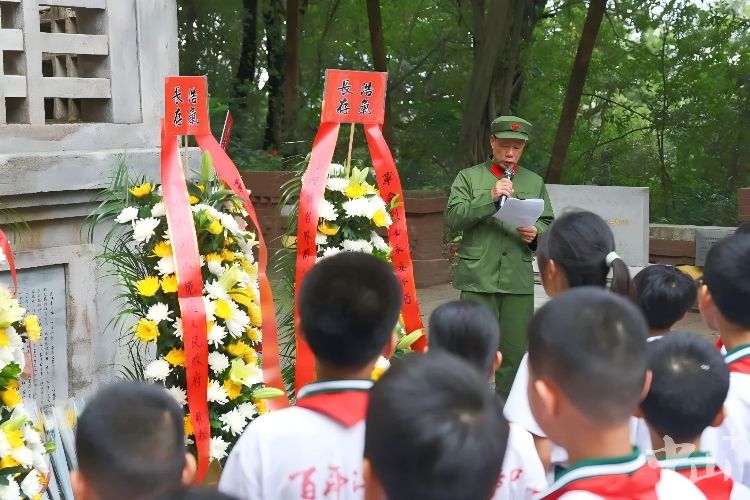 云端獻(xiàn)花、主題宣講……中山開(kāi)展形式多樣的清明祭英烈活動(dòng)